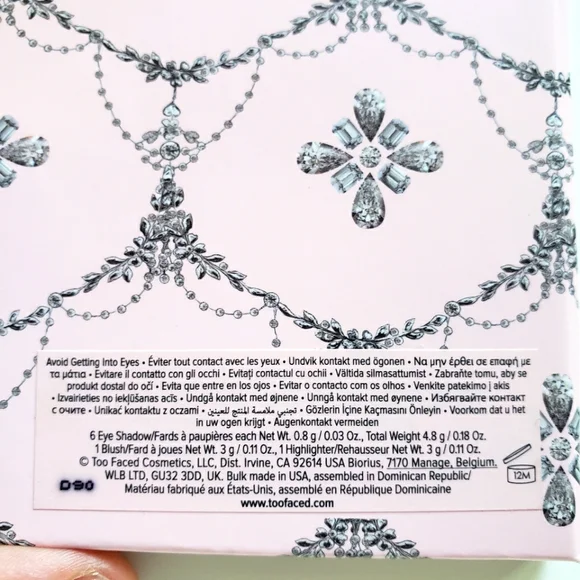 Too Faced Enchanted Wonderland eyeshadow collection - Picture 4 of 13